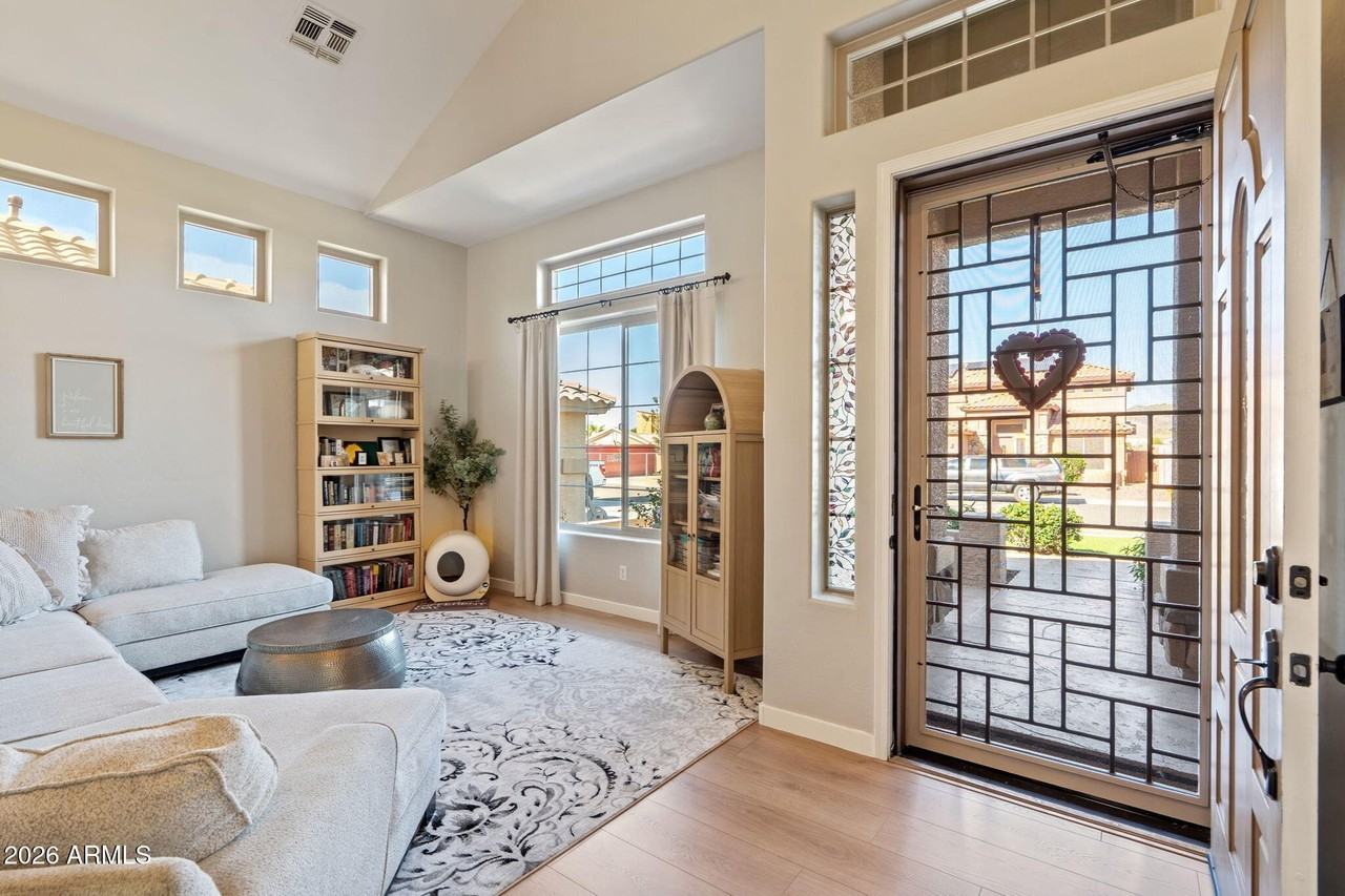 6943 W Tether Trl - Photo 5 of 50