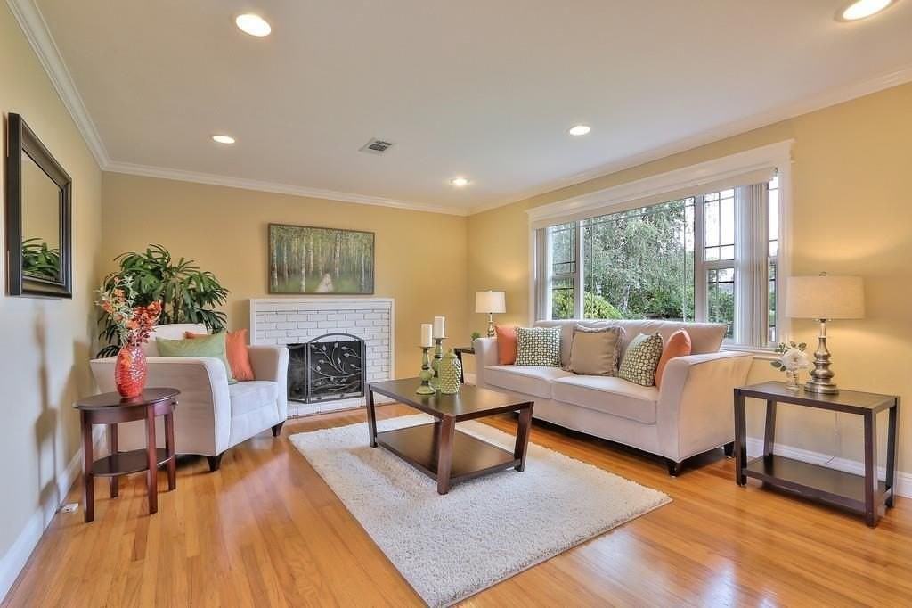 467 Chestnut Ave - Photo 4 of 14