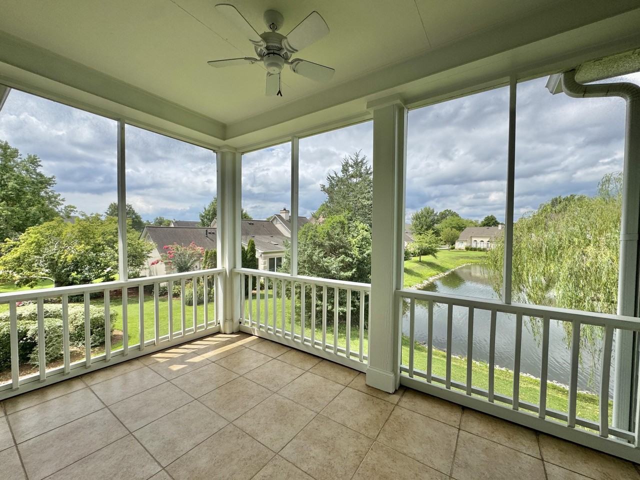 1426 Heritage Landing Dr - Photo 4 of 30