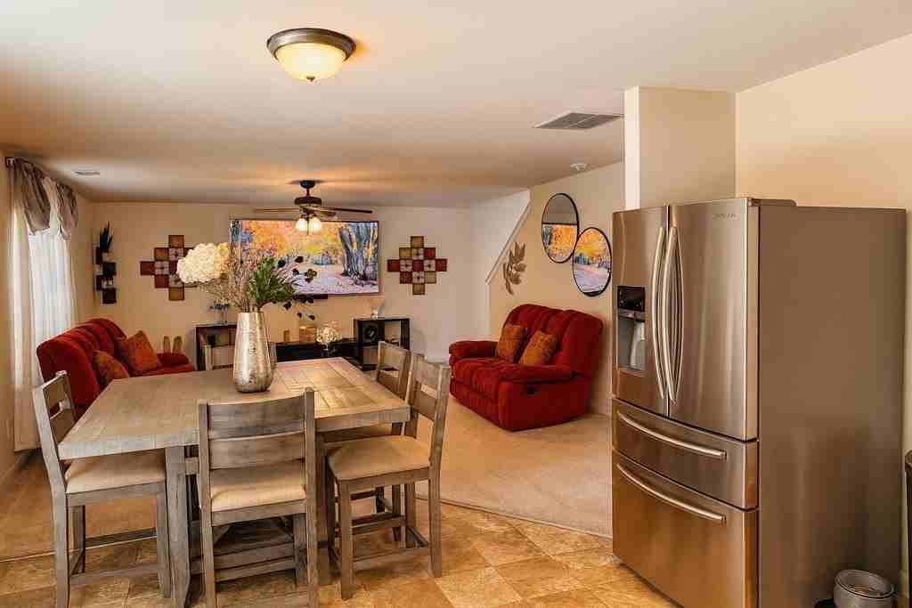 2626 Honeysuckle Dr - Photo 6 of 23