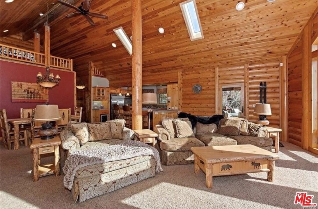 1165 Green Mountain Dr - Photo 7 of 38