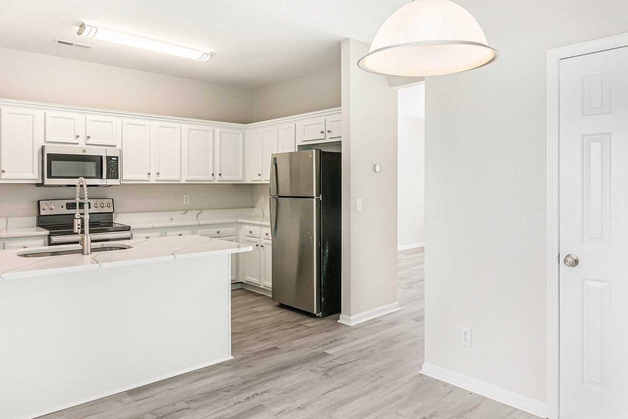 1045 Lexi Ct - Photo 7 of 20