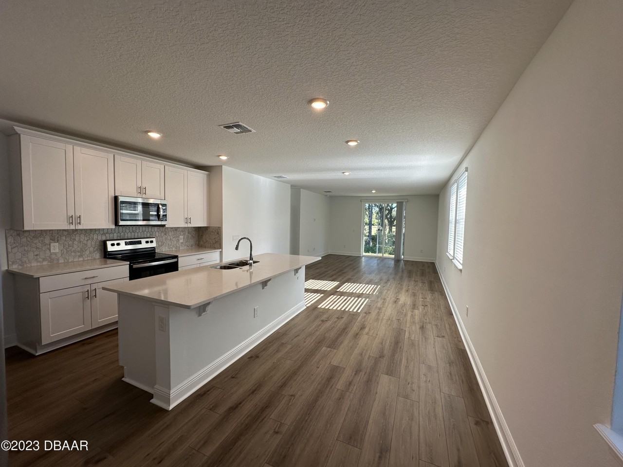 206 Pitching Wedge Dr - Photo 2 of 16