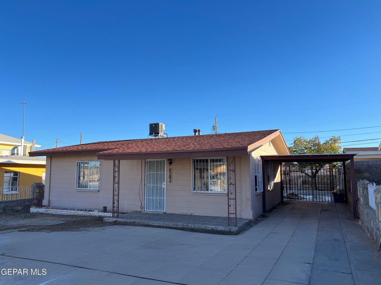 4204 Flory Ave - Photo 2 of 11