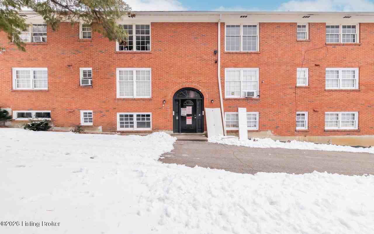 2515 Brownsboro Rd Apt 8 #8 - Photo 2 of 30