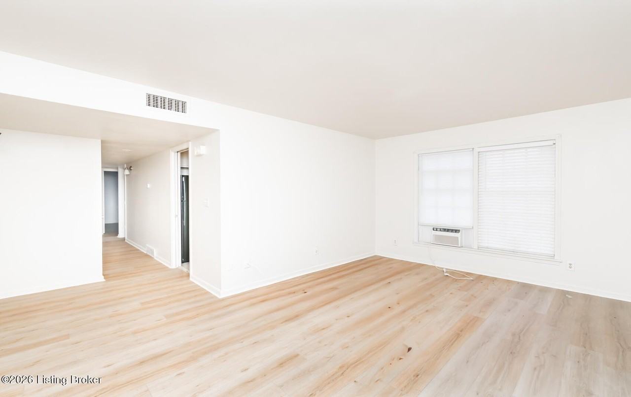 2515 Brownsboro Rd Apt 8 #8 - Photo 7 of 30