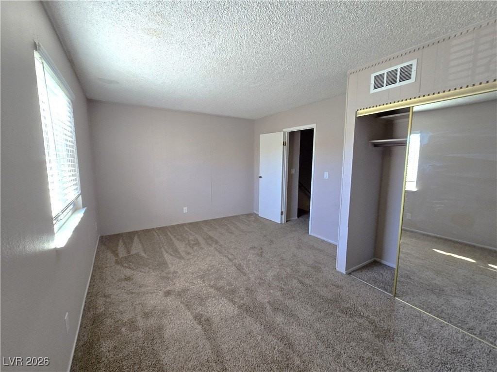 5602 W Lake Mead Blvd - Photo 6 of 14