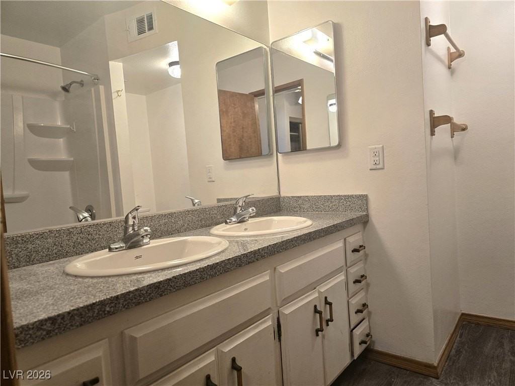 5602 W Lake Mead Blvd - Photo 7 of 14