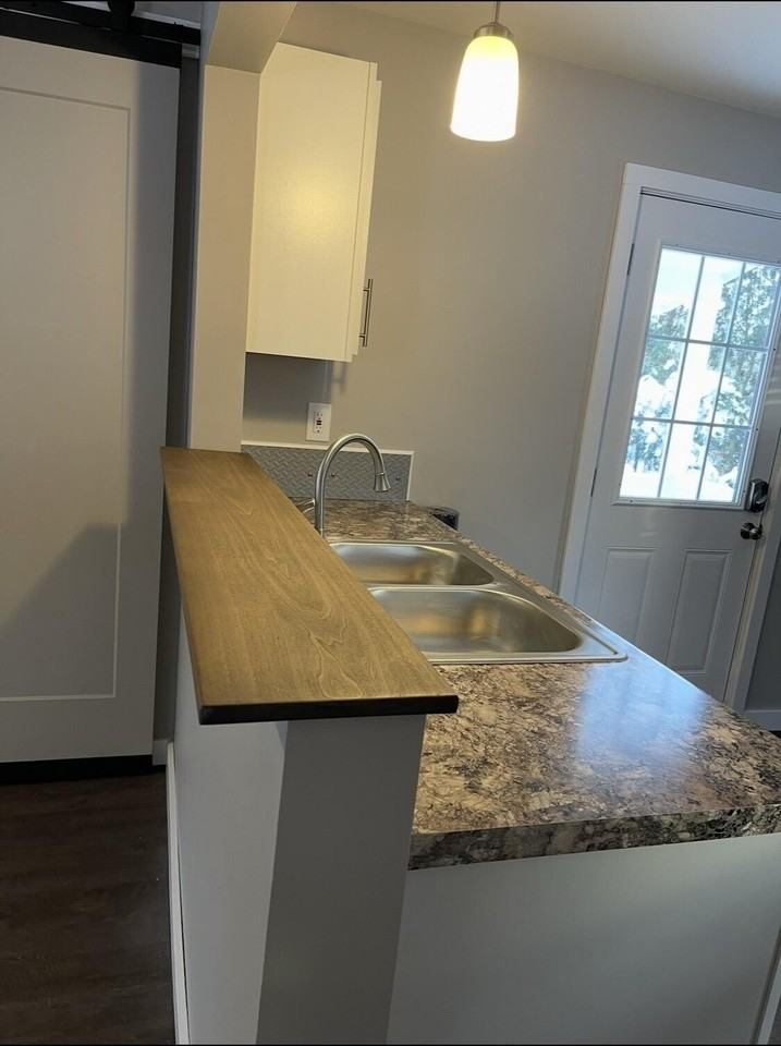 1182 Linwood Ave - Photo 6 of 11