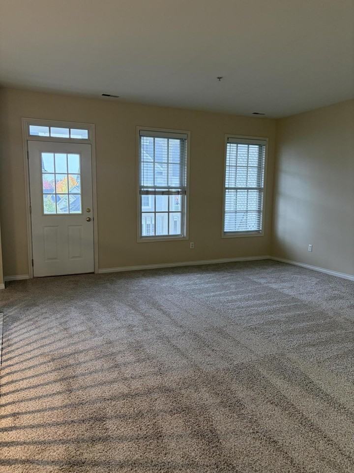 534 Constitution St #42 - Photo 2 of 21