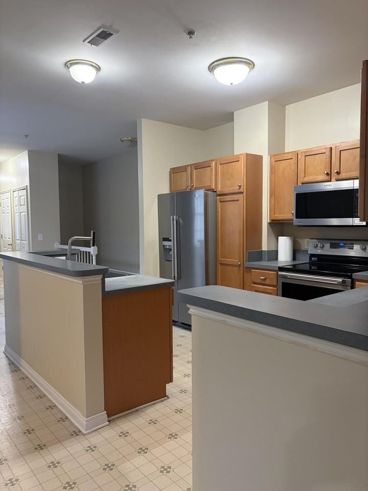 534 Constitution St #42 - Photo 6 of 21