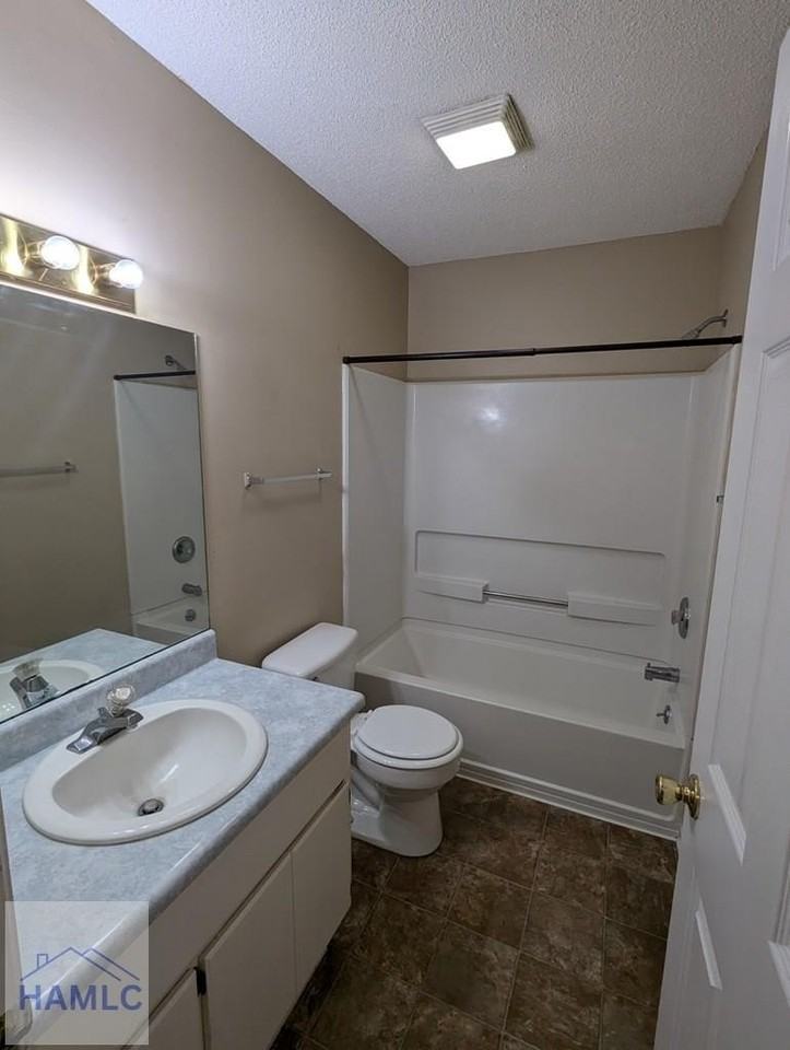 350 Beverly St Apt 137 - Photo 5 of 10