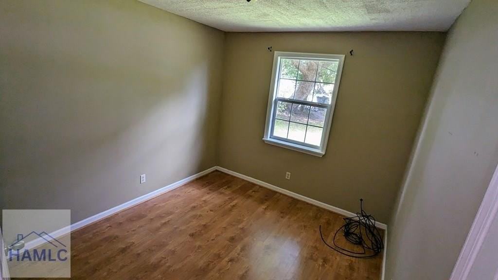 927 Greenbriar Trl - Photo 2 of 8