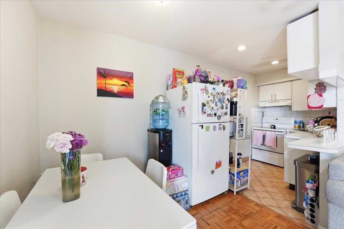 1614 Union Tpke #F3 - Photo 6 of 17