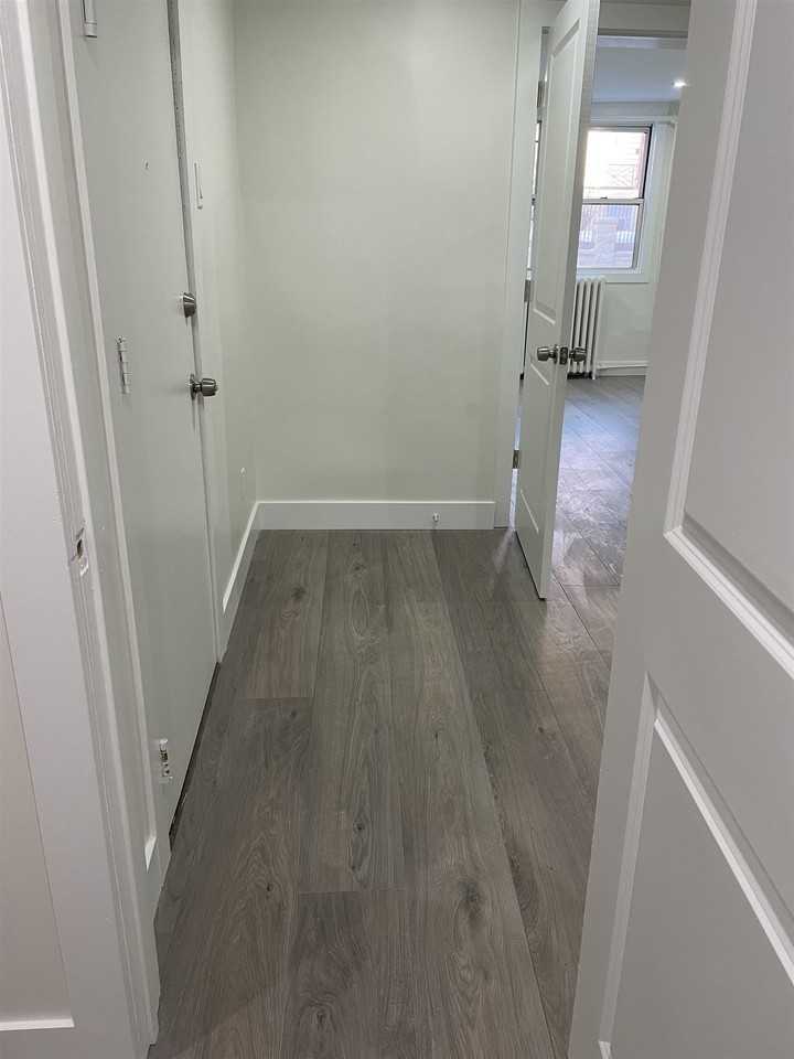 317 7th St #1 - Photo 3 of 12