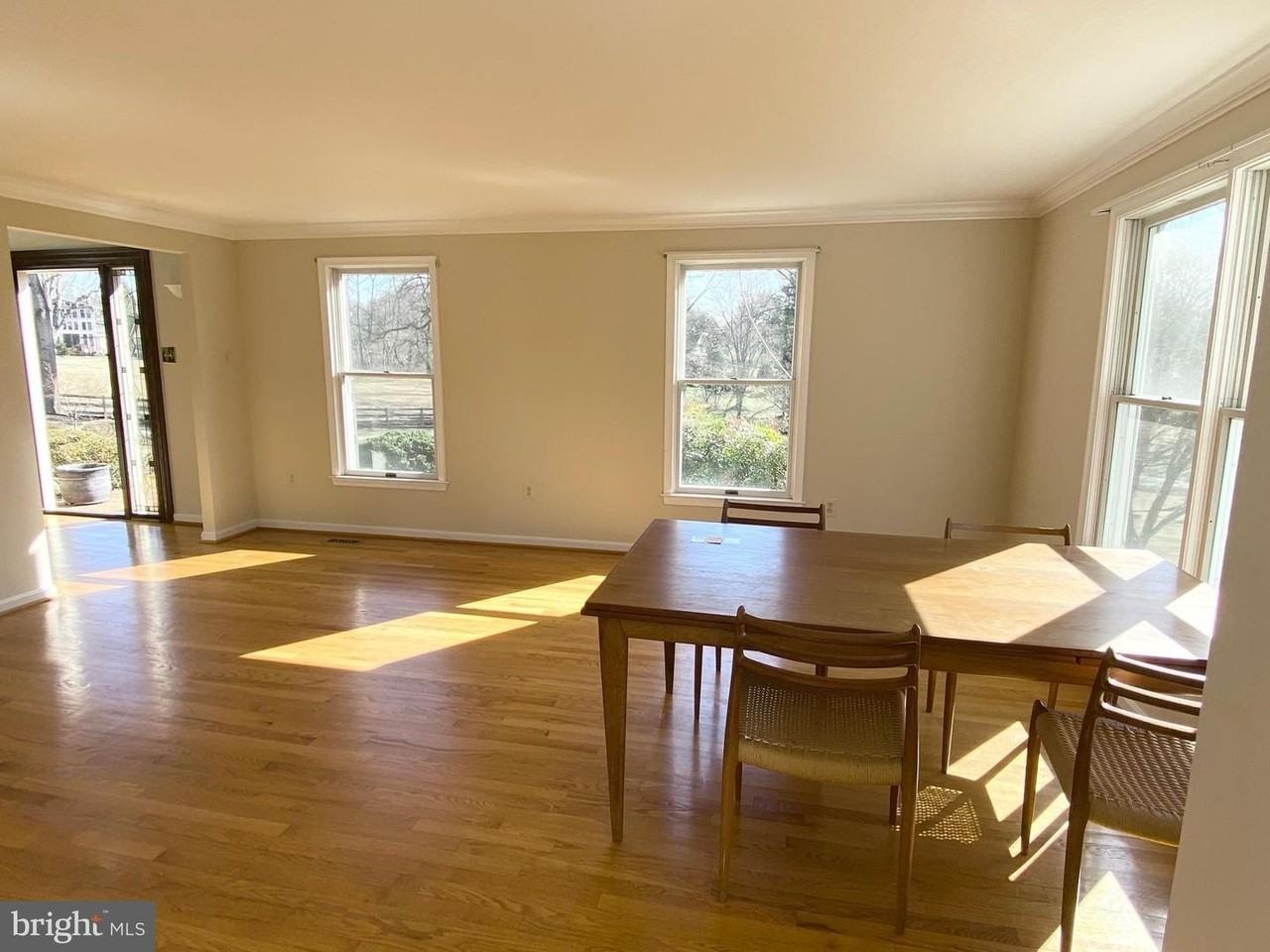 9701 Georgetown Pike - Photo 7 of 41