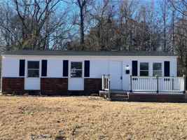 featured image of 609 Chisholm Ln