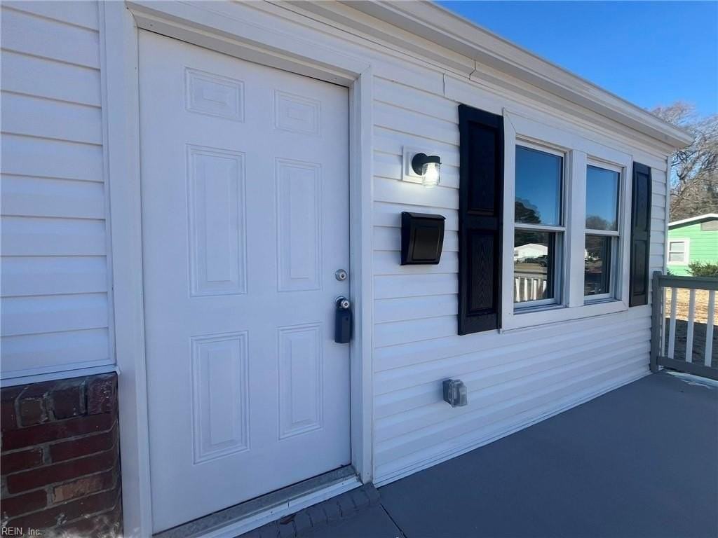 609 Chisholm Ln - Photo 2 of 26