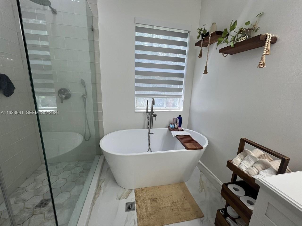 8472 Sw 29th St #104 - Photo 5 of 20