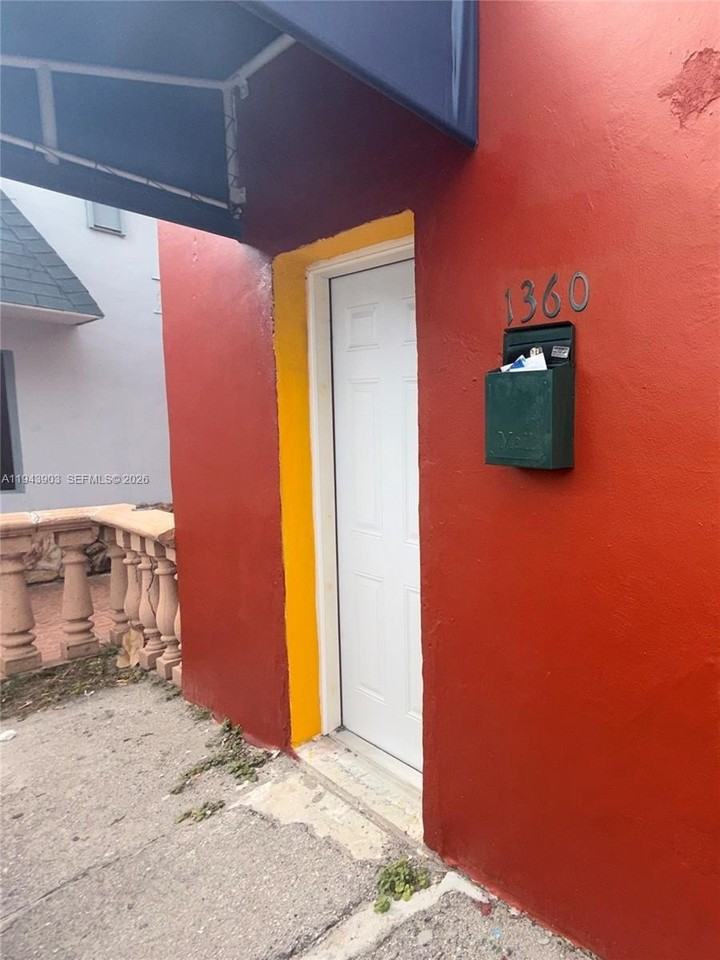 1360 Nw 36th St #1360 - Photo 2 of 8