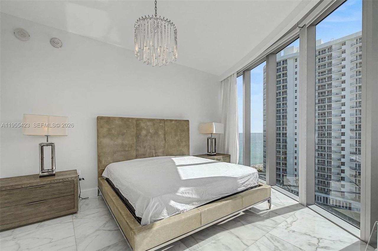 17475 Collins Ave #904 - Photo 2 of 31