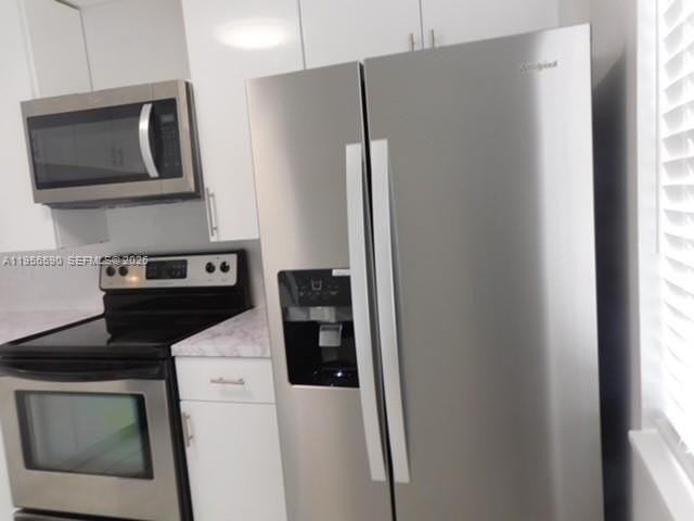 17038 Nw 66th Ct - Photo 5 of 27