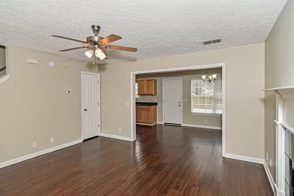 3011 Wellington Pl - Photo 5 of 17