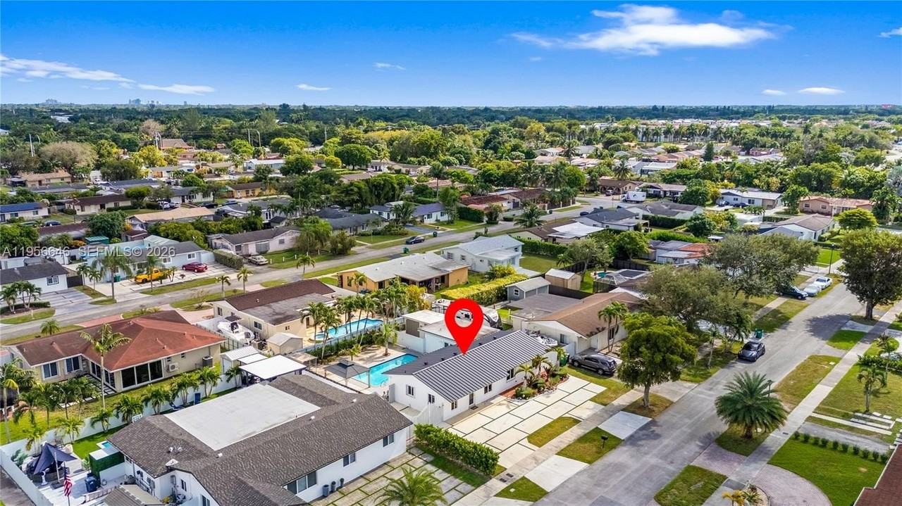 5103 Sw 128th Pl - Photo 3 of 44