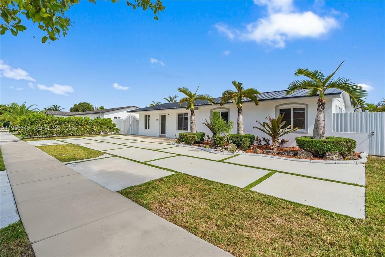 5103 Sw 128th Pl - Photo 4 of 44