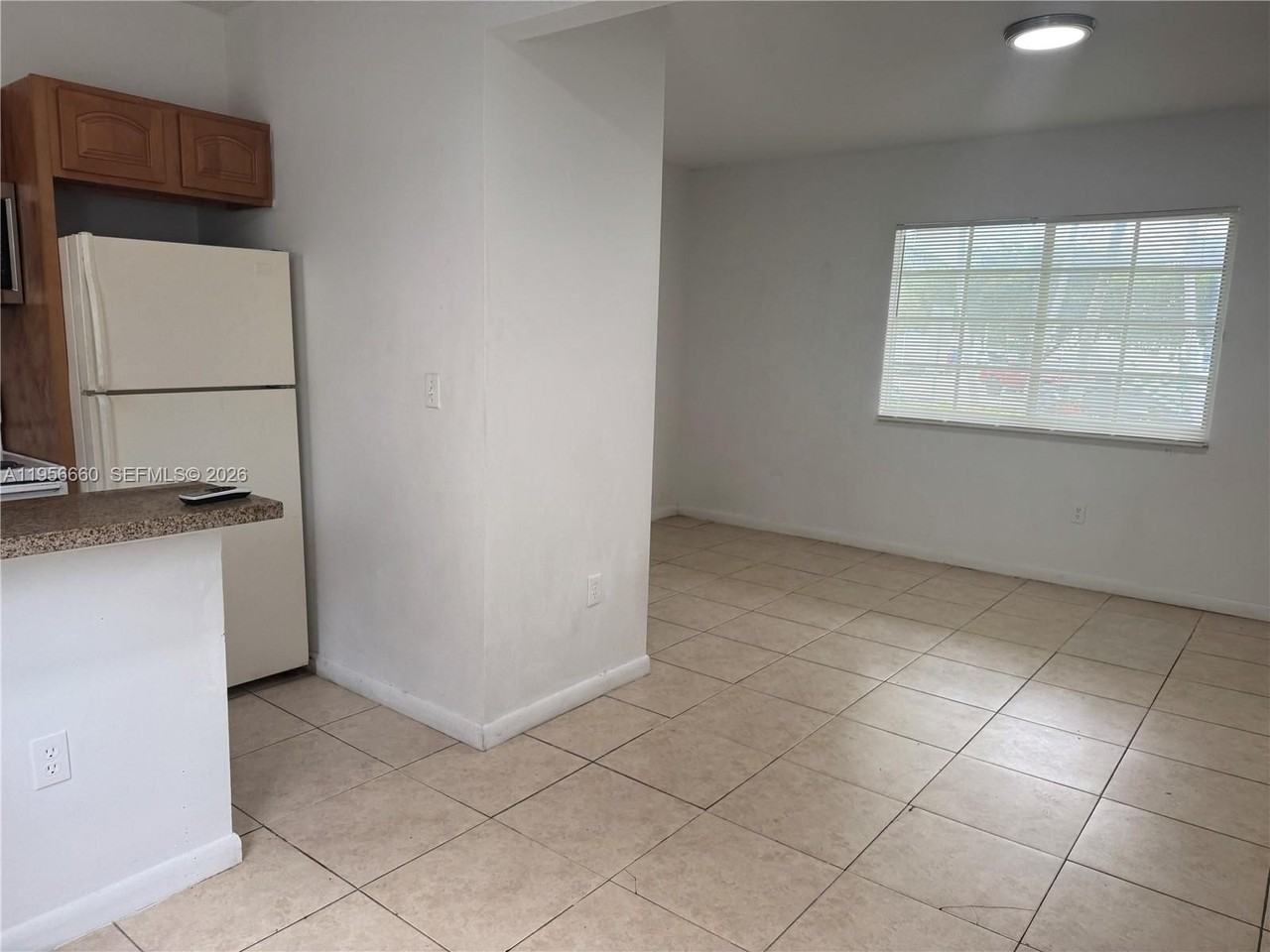 7130 Rue Versailles #4 - Photo 7 of 12