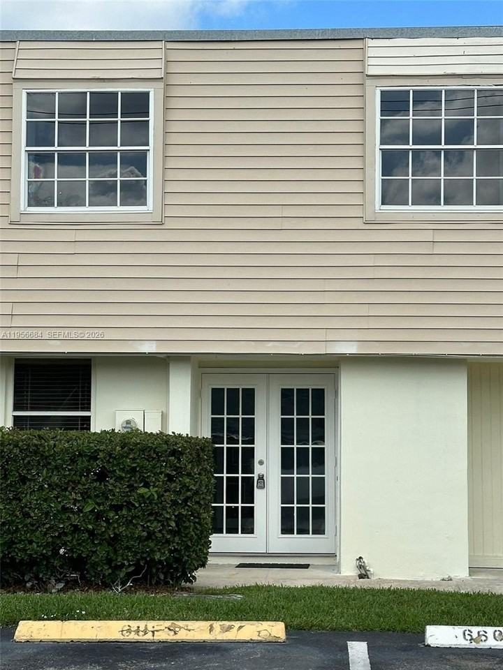 6601 Winfield Blvd #A5 - Photo 2 of 23