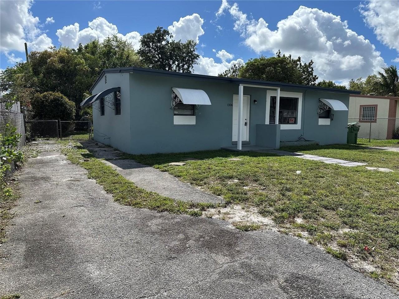 1306 Nw 11th Pl - Photo 2 of 19