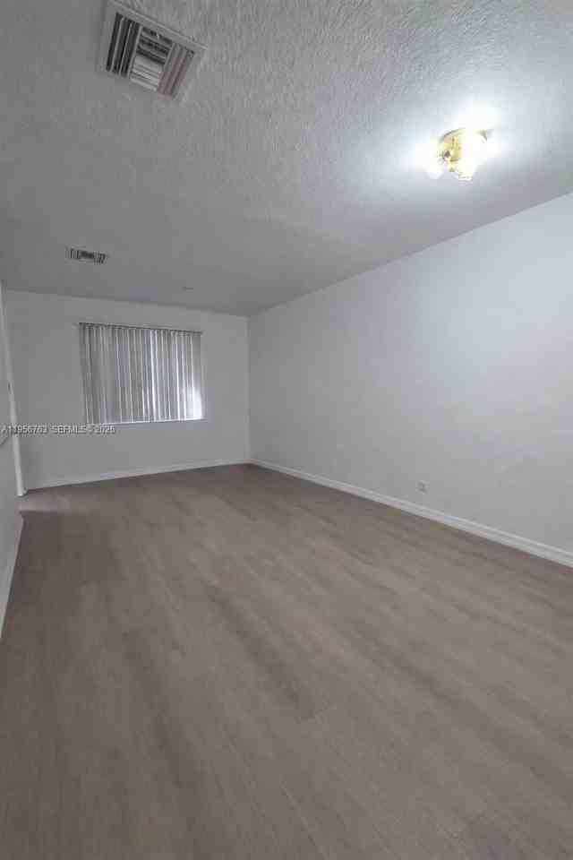 6036 Sw 19th Ct #6036 - Photo 5 of 8