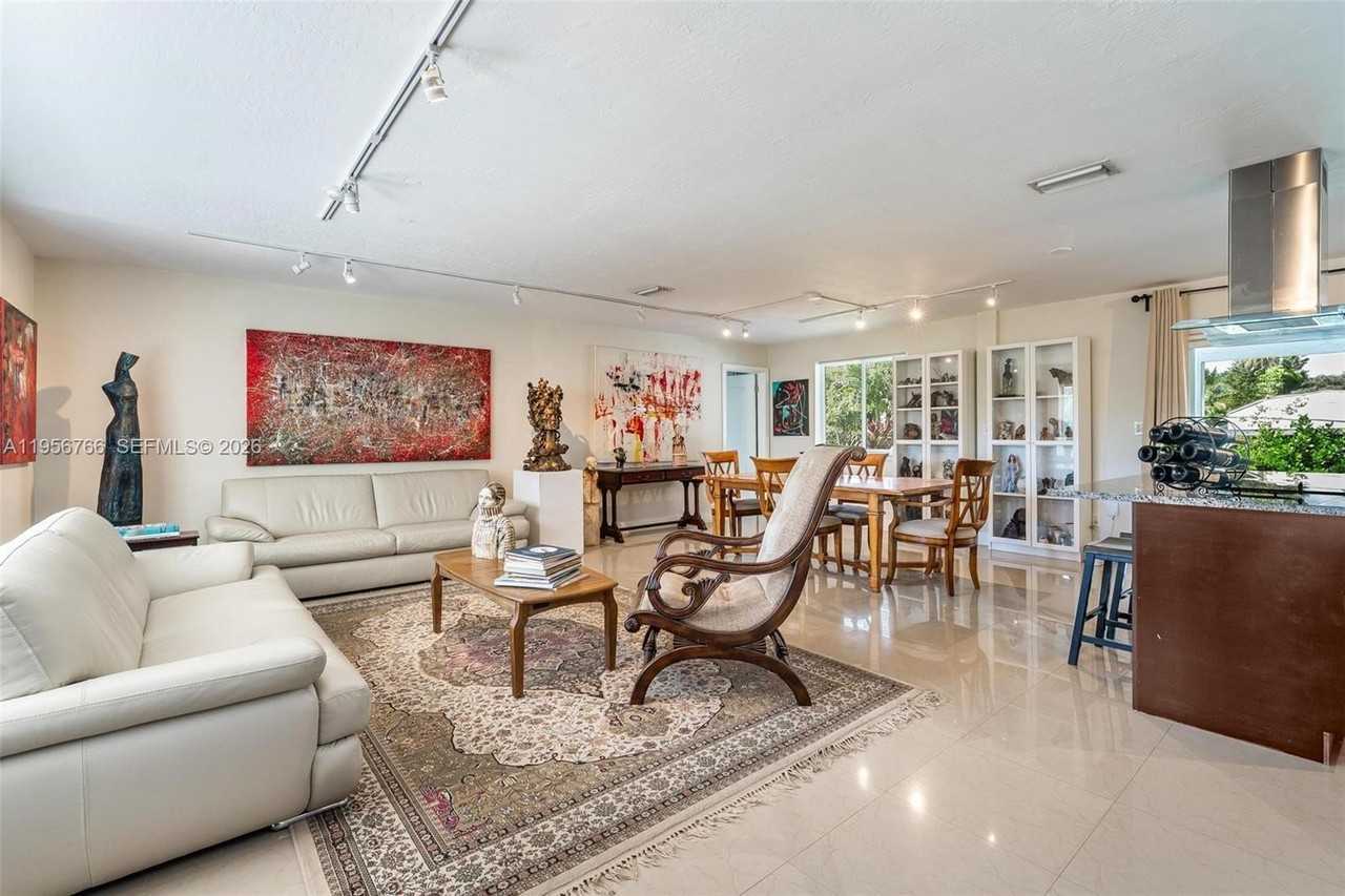 8761 Ridgeland Dr #0 - Photo 2 of 26