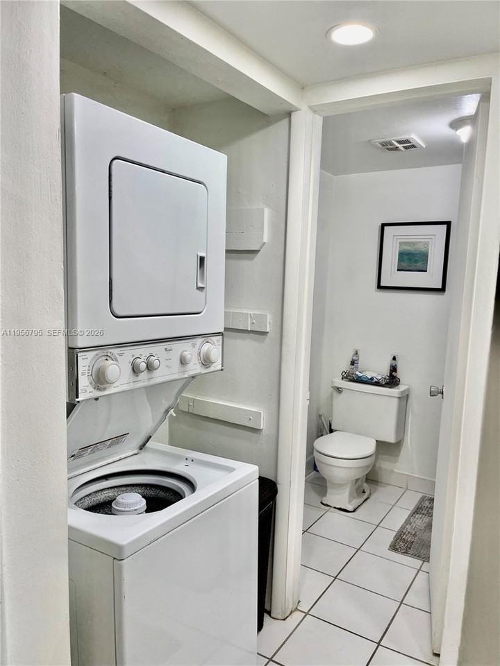 7328 Sw 82nd St #B113 - Photo 7 of 10