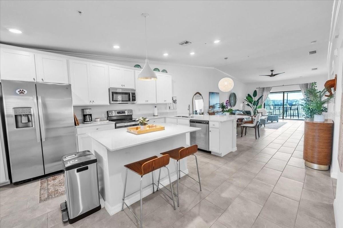 5711 Palmer Cir #206 - Photo 4 of 50