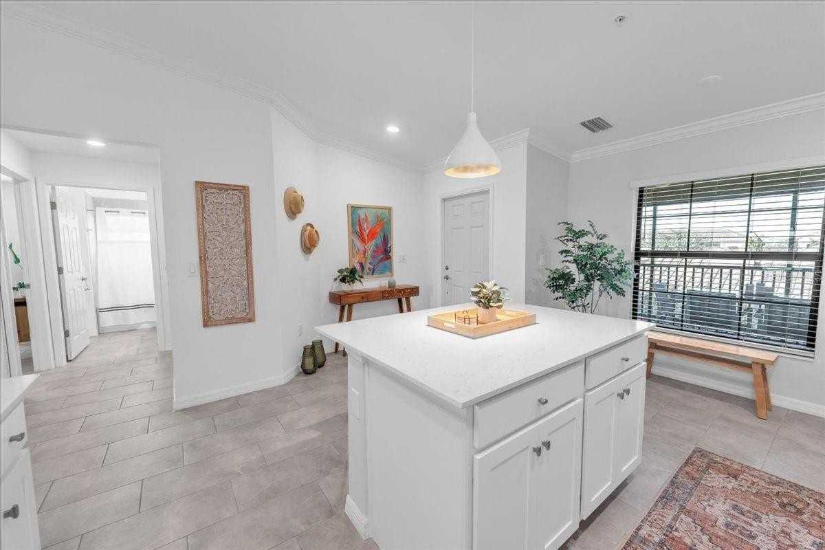 5711 Palmer Cir #206 - Photo 7 of 50