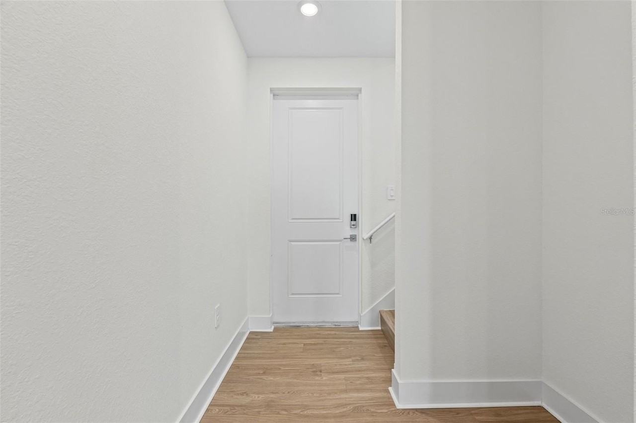 14456 Stellar Pl - Photo 5 of 34