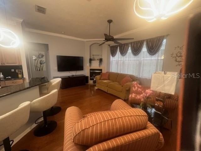 2433 Prairie Dunes - Photo 2 of 47