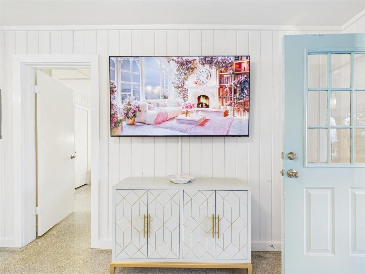 222 7th St Nw #2 - Photo 4 of 41