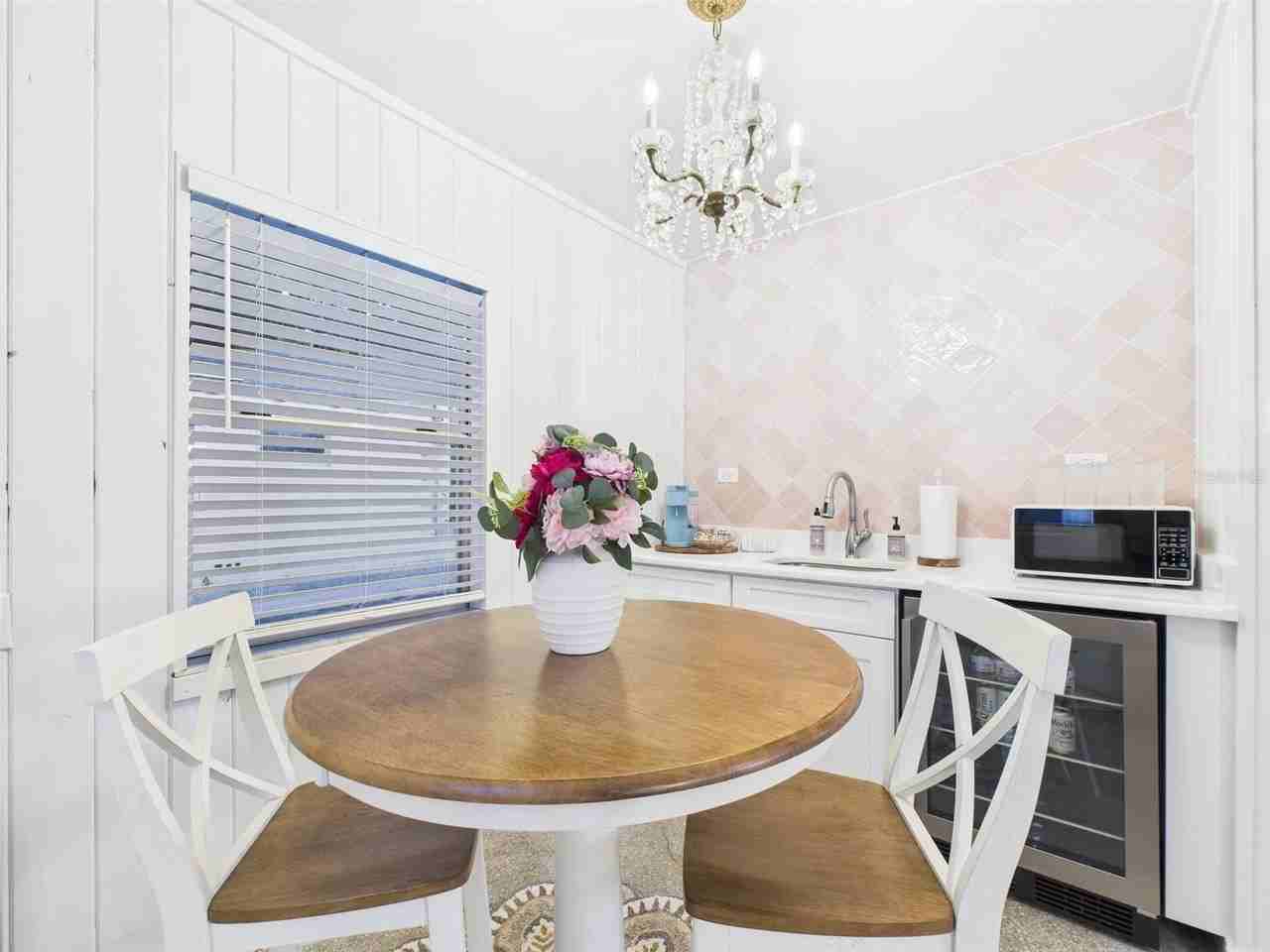 222 7th St Nw #2 - Photo 5 of 41