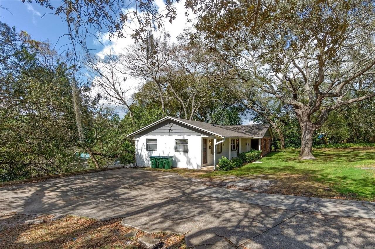 1925 S Lakemont Ave - Photo 5 of 19