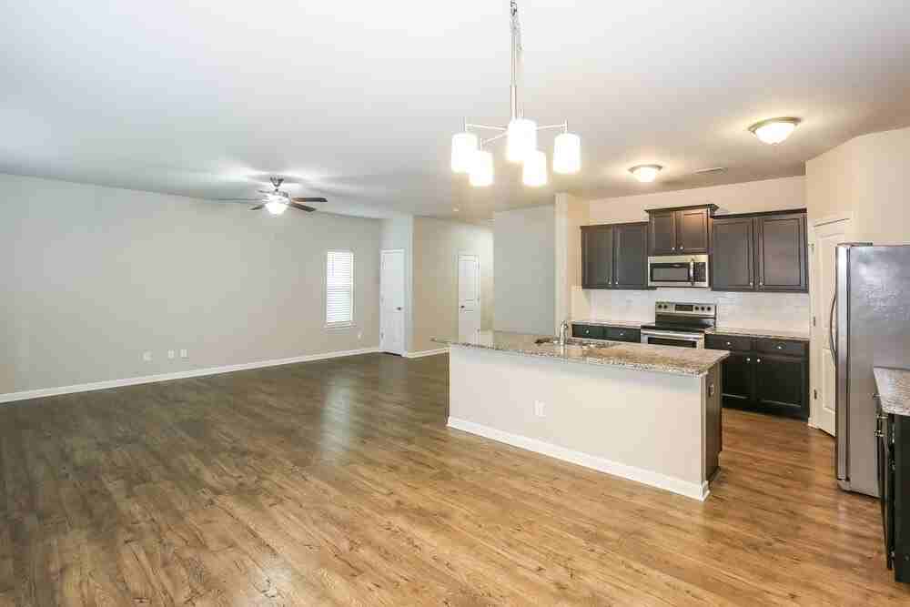 1011 Helms Rd - Photo 7 of 17