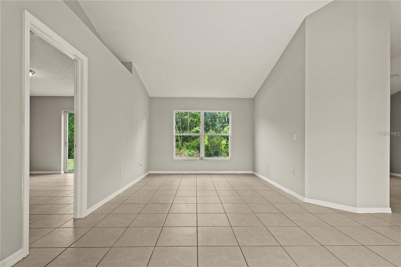 145 Pompei Dr - Photo 4 of 8