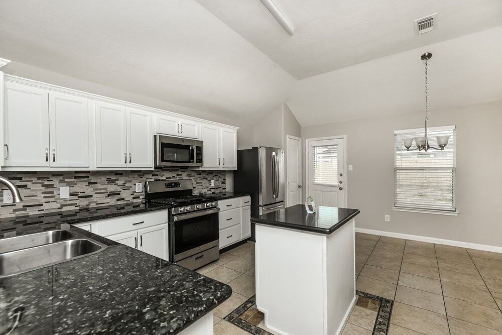 3426 Owl Crossing Ln - Photo 6 of 16