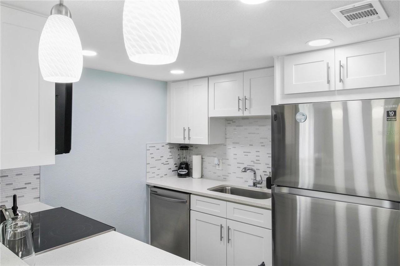 631 N Keene Rd #S8 - Photo 6 of 22