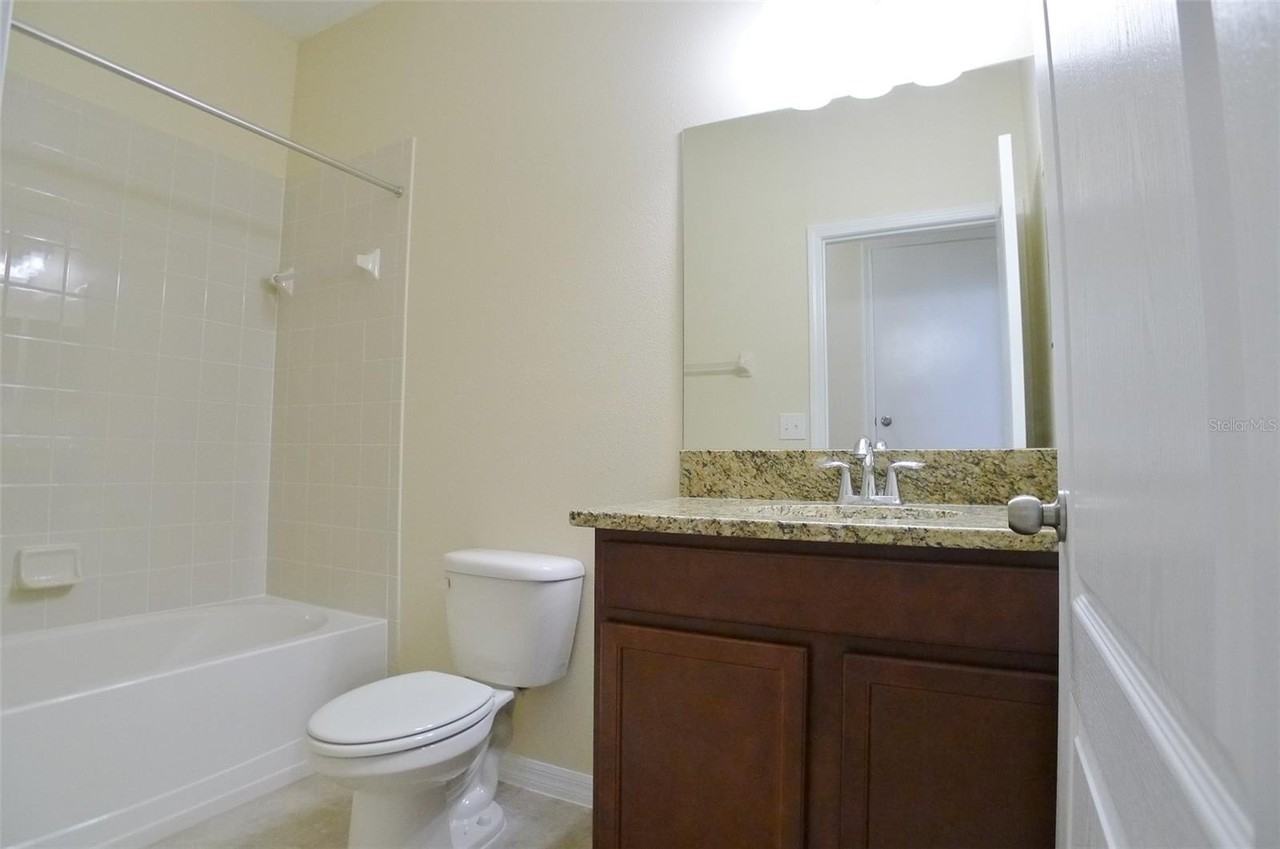 926 Meadow Glade Dr - Photo 7 of 19