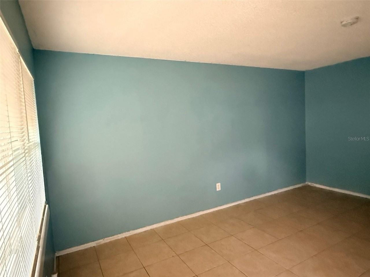 2409 13th St W #2 - Photo 5 of 20