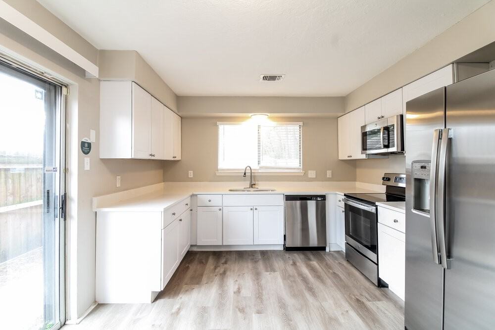 1206 Cable Way - Photo 7 of 16