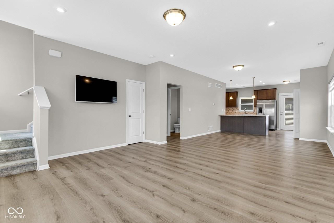 3516 Thomas Jefferson St - Photo 4 of 38